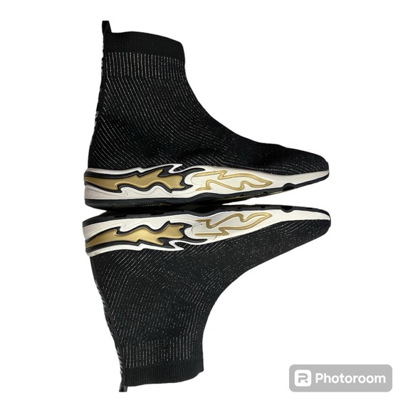 NWOT Sandro Paris Flame Knit Sneaker Booties Size 39 Black with Gold Threads - Picture 4 of 10
